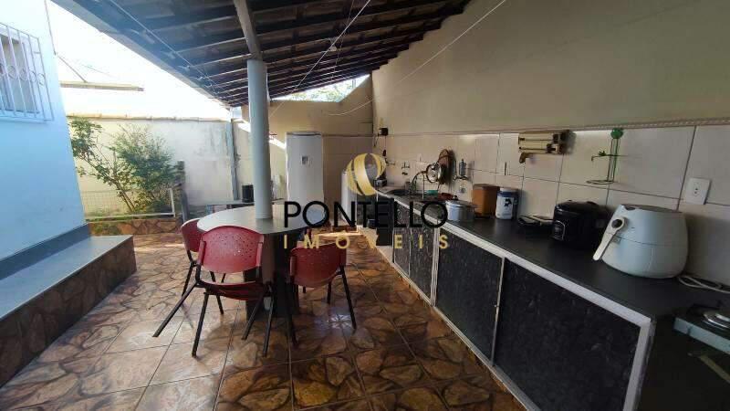 Casa, Serrano, 3 Quartos, 2 Vagas, 1 Suíte