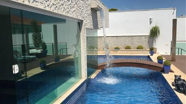 Casa, São Luiz (pampulha), 4 Quartos, 0 Vaga, 4 Suítes