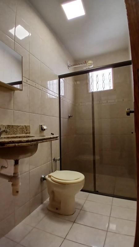 Casa, Castelo, 4 Quartos, 2 Vagas, 1 Suíte