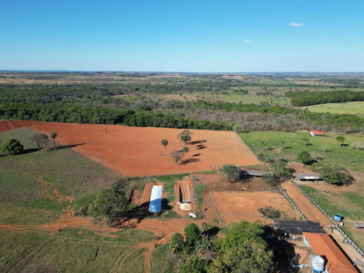 Fazenda, Zona Rural, 4 Quartos, 0 Vaga