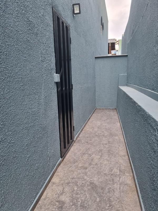 Casa Comercial, Santa Cruz, 2 Quartos, 0 Vaga, 1 Suíte