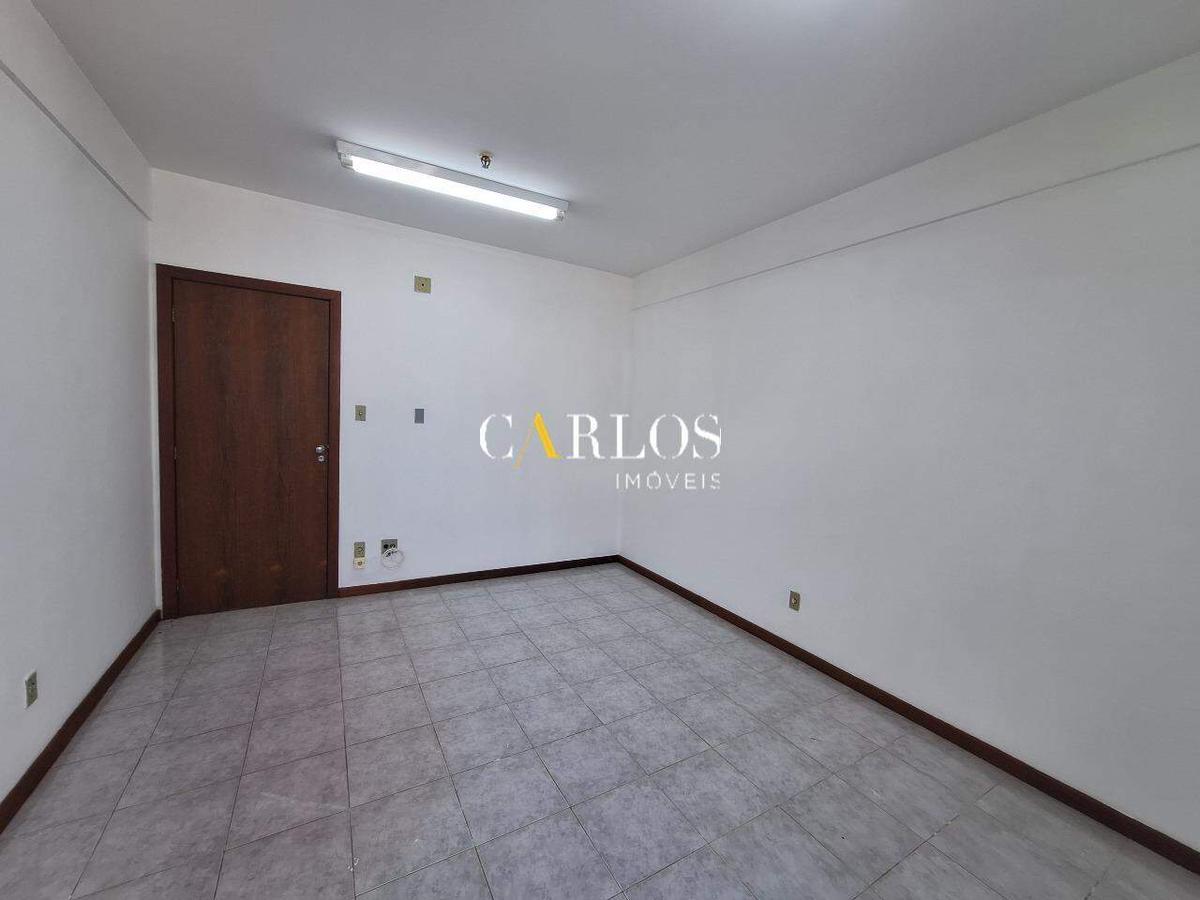 Sala, Centro