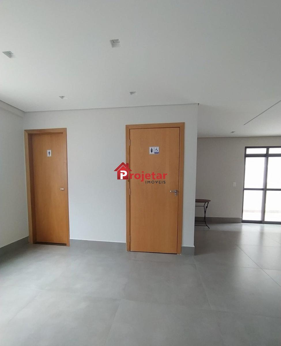 Apartamento, Sagrada Família, 3 Quartos, 2 Vagas, 1 Suíte