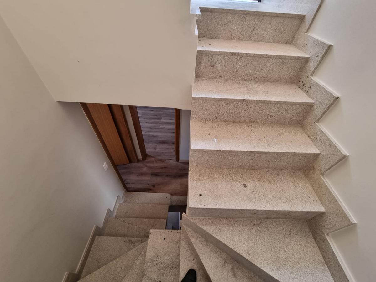 Casa, Planalto, 3 Quartos, 2 Vagas, 1 Suíte