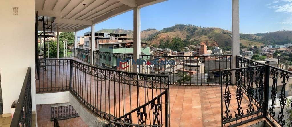 Casa, Centro Sul, 4 Quartos, 2 Vagas, 2 Suítes