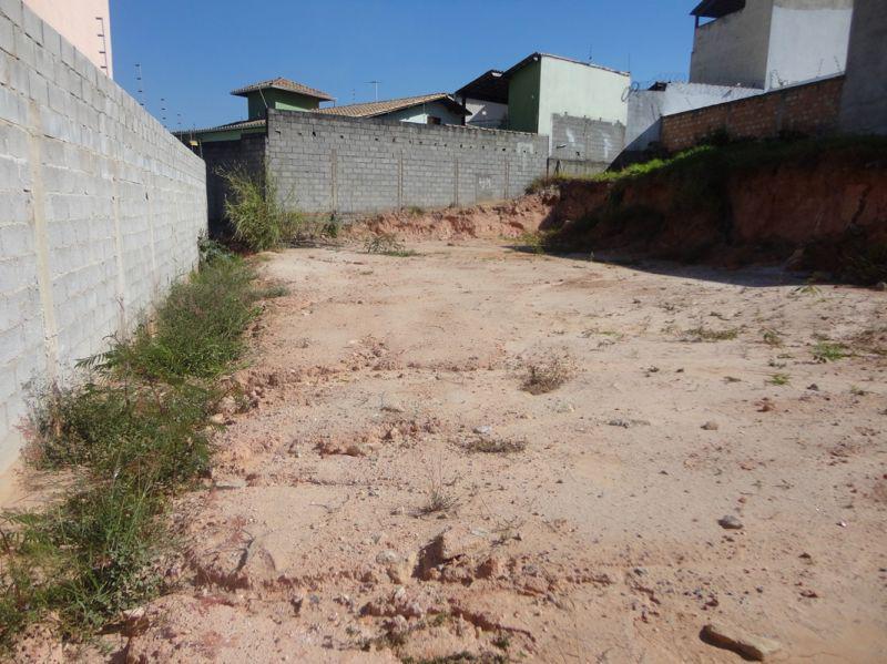 Lote, Arvoredo II, 0 Quarto, 0 Vaga