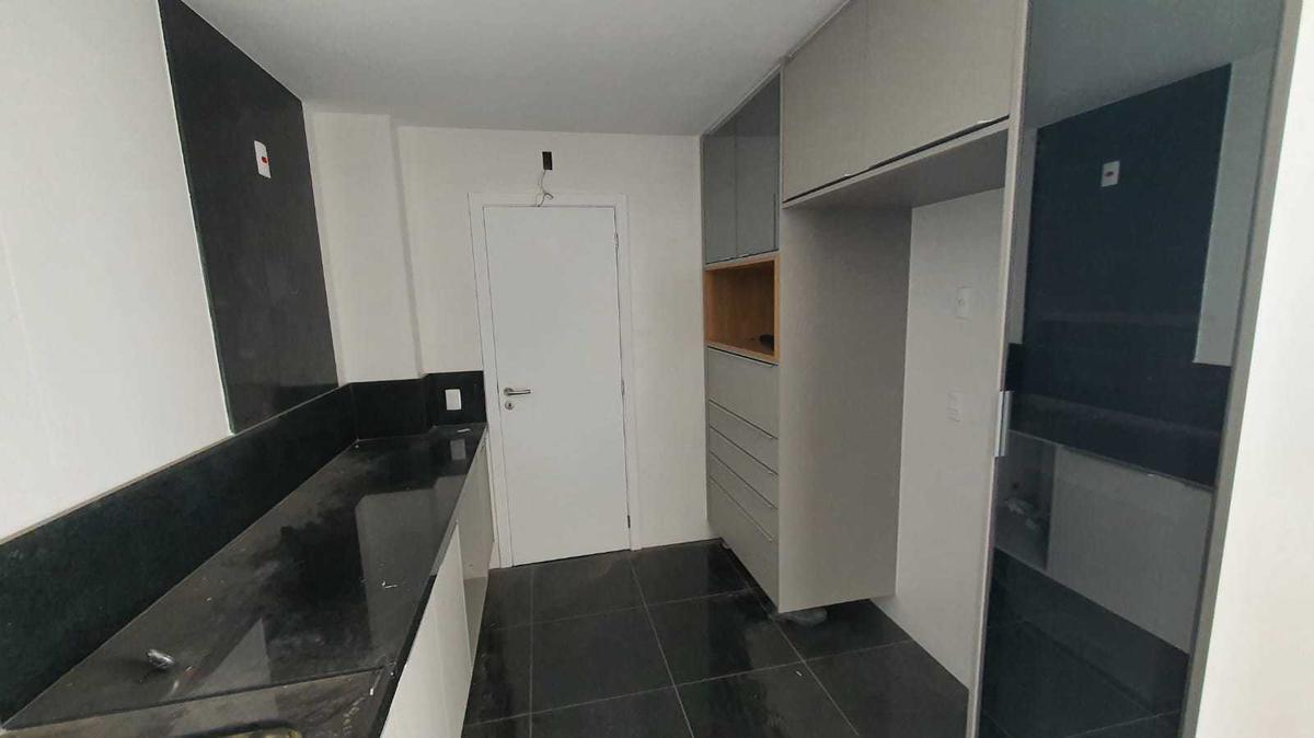 Apartamento, Santa Efigênia, 4 Quartos, 4 Vagas, 3 Suítes