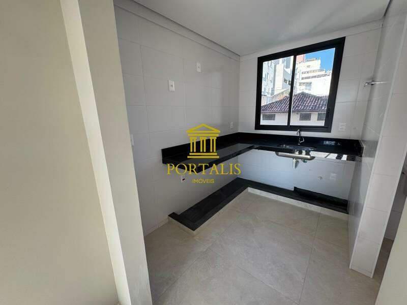 Apartamento, Serra, 2 Quartos, 2 Vagas, 1 Suíte