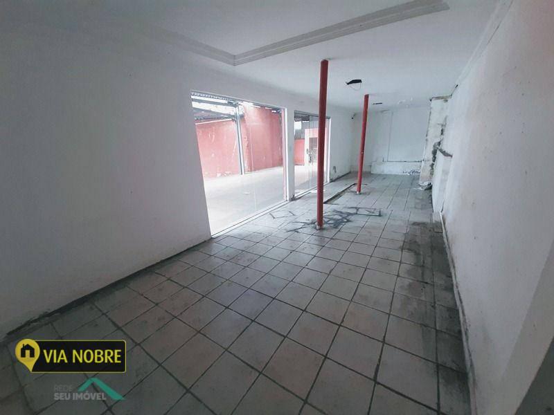 Galpão, Barreiro, 40 Vagas