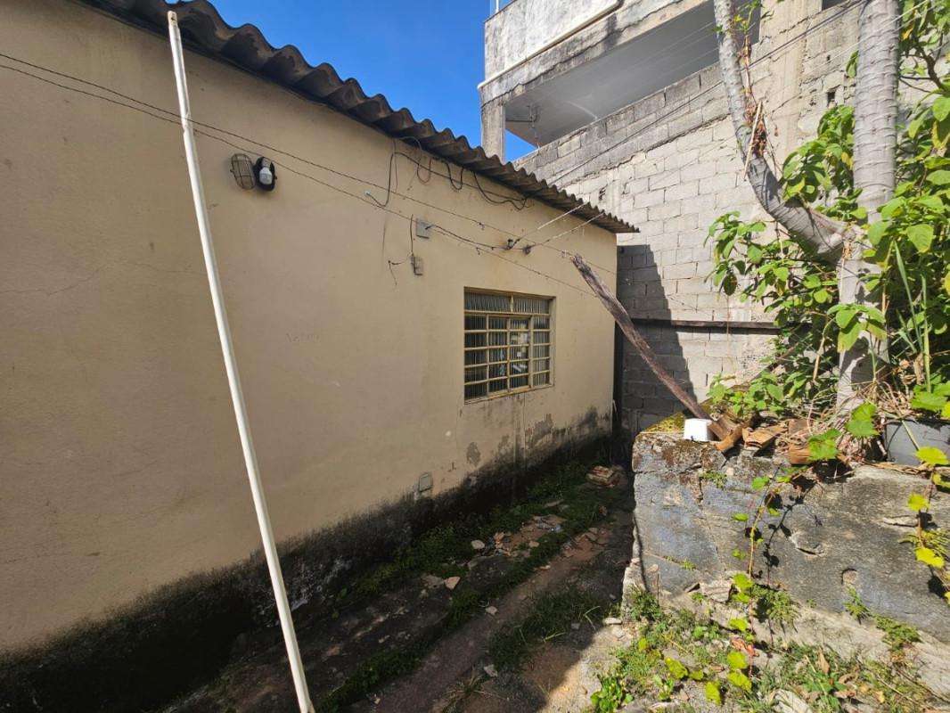Lote, João Pinheiro, 0 Quarto, 0 Vaga