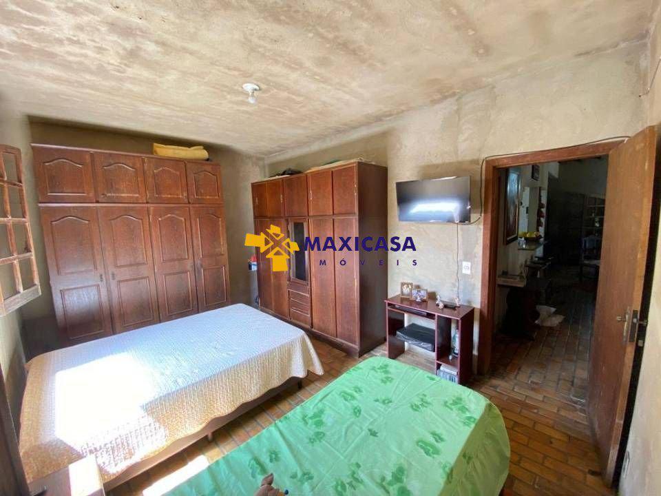 Casa, Trevo, 3 Quartos, 6 Vagas, 1 Suíte