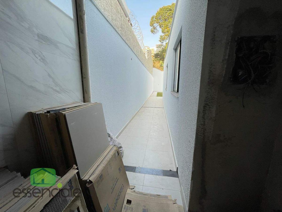 Casa, Europa, 3 Quartos, 3 Vagas, 1 Suíte