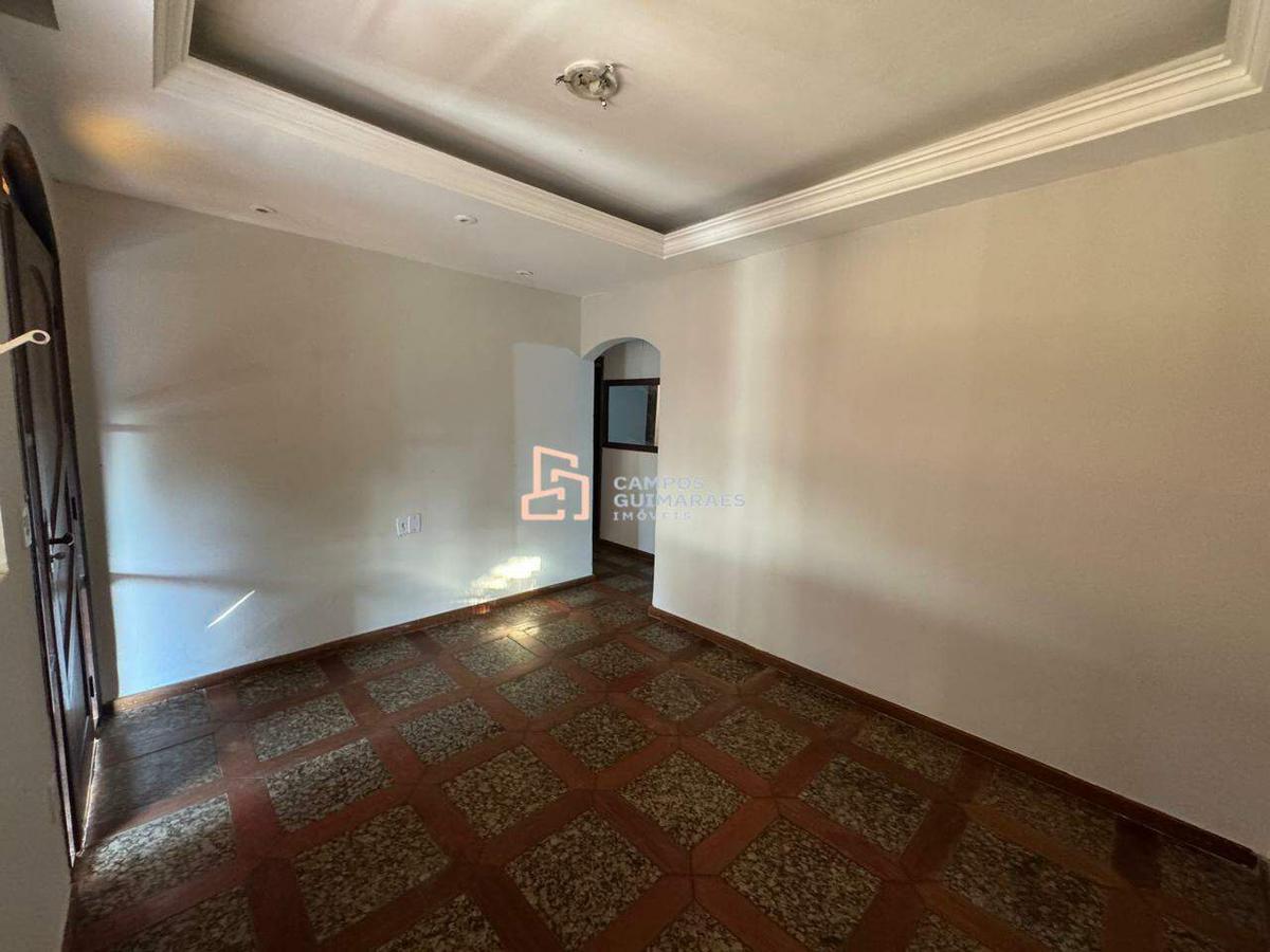 Casa, Solar do Barreiro, 3 Quartos, 4 Vagas, 1 Suíte