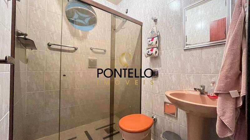 Casa, Conjunto Celso Machado, 3 Quartos, 4 Vagas, 1 Suíte