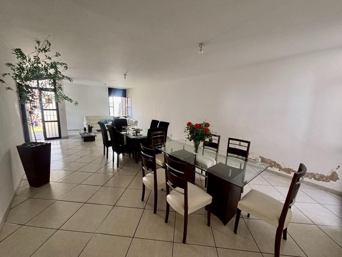 Casa, São José, 4 Quartos, 6 Vagas, 1 Suíte