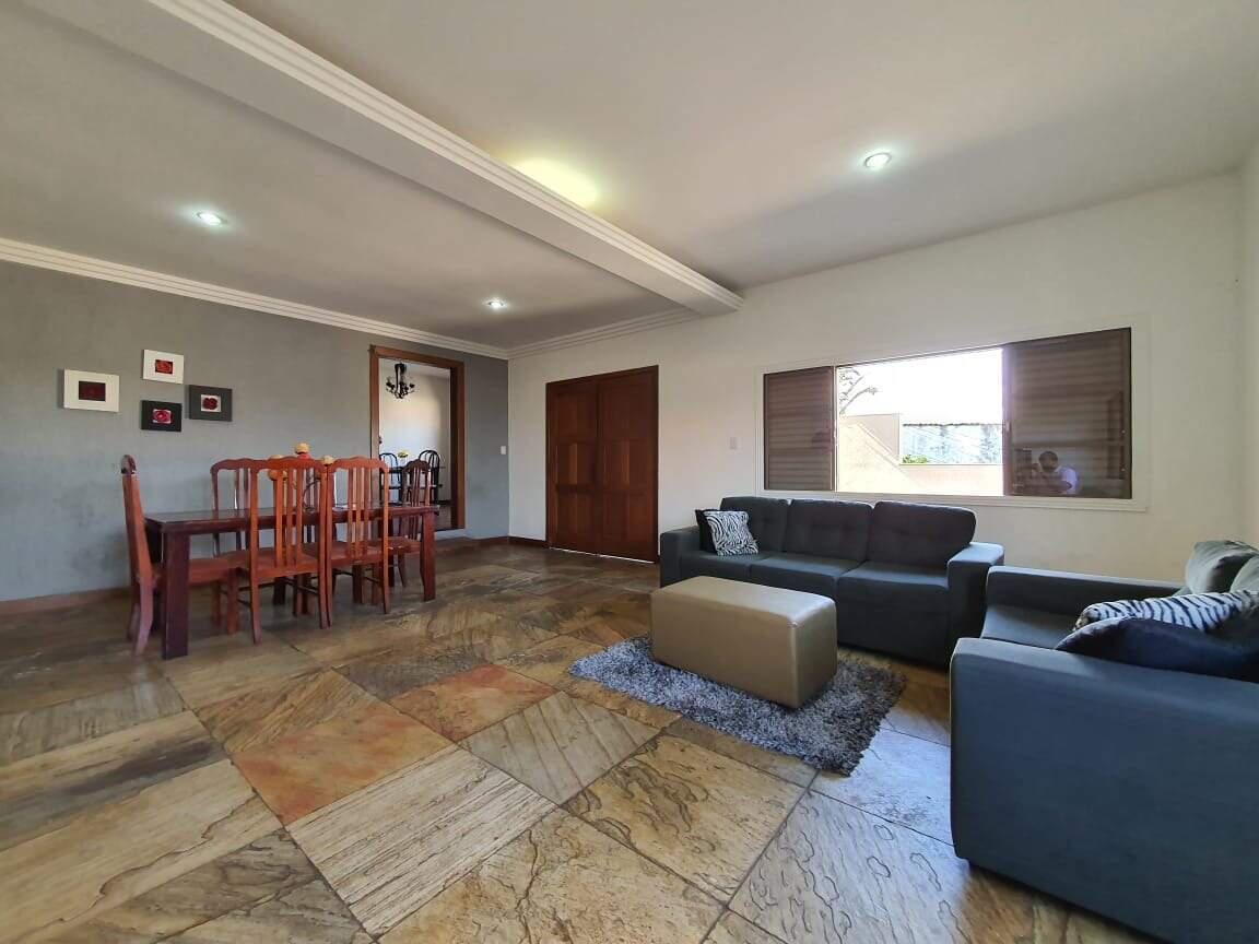 Casa, Havaí, 3 Quartos, 2 Vagas, 1 Suíte