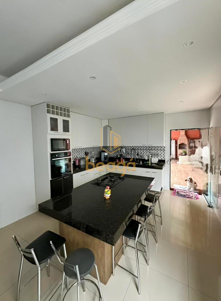 Casa, São Benedito, 4 Quartos, 2 Vagas, 1 Suíte