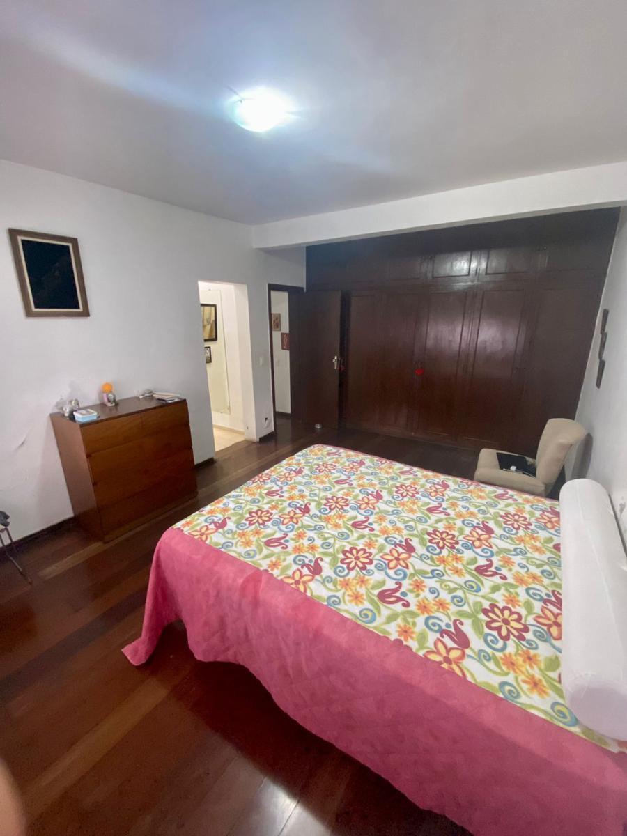 Casa, Pampulha, 10 Quartos, 15 Vagas, 1 Suíte