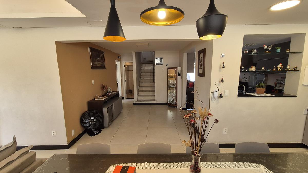 Casa, Ouro Preto, 5 Quartos, 2 Vagas, 1 Suíte