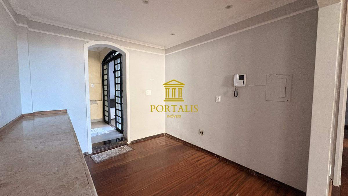 Apartamento, Luxemburgo, 4 Quartos, 1 Vaga, 1 Suíte