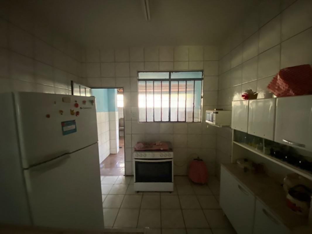Casa, Tirol, 4 Quartos, 2 Vagas, 1 Suíte