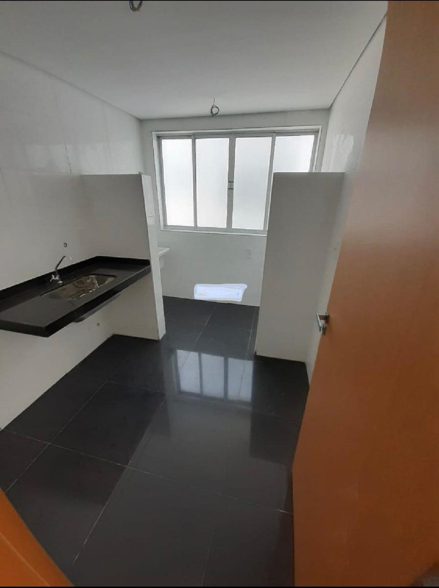 Apartamento, Serrano, 3 Quartos, 2 Vagas, 1 Suíte