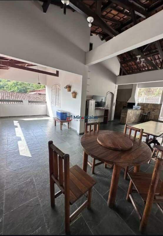 Casa, Santa Maria, 4 Quartos, 3 Vagas, 3 Suítes
