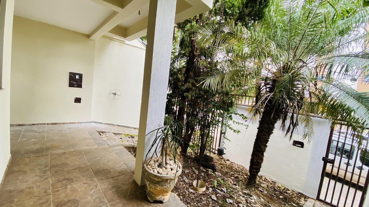Casa, Castelo, 4 Quartos, 2 Vagas, 2 Suítes