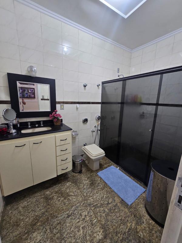 Casa, Europa, 3 Quartos, 4 Vagas, 2 Suítes