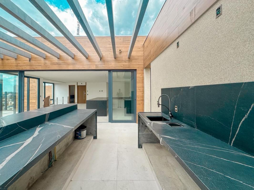 Cobertura, Ouro Preto, 4 Quartos, 3 Vagas, 4 Suítes