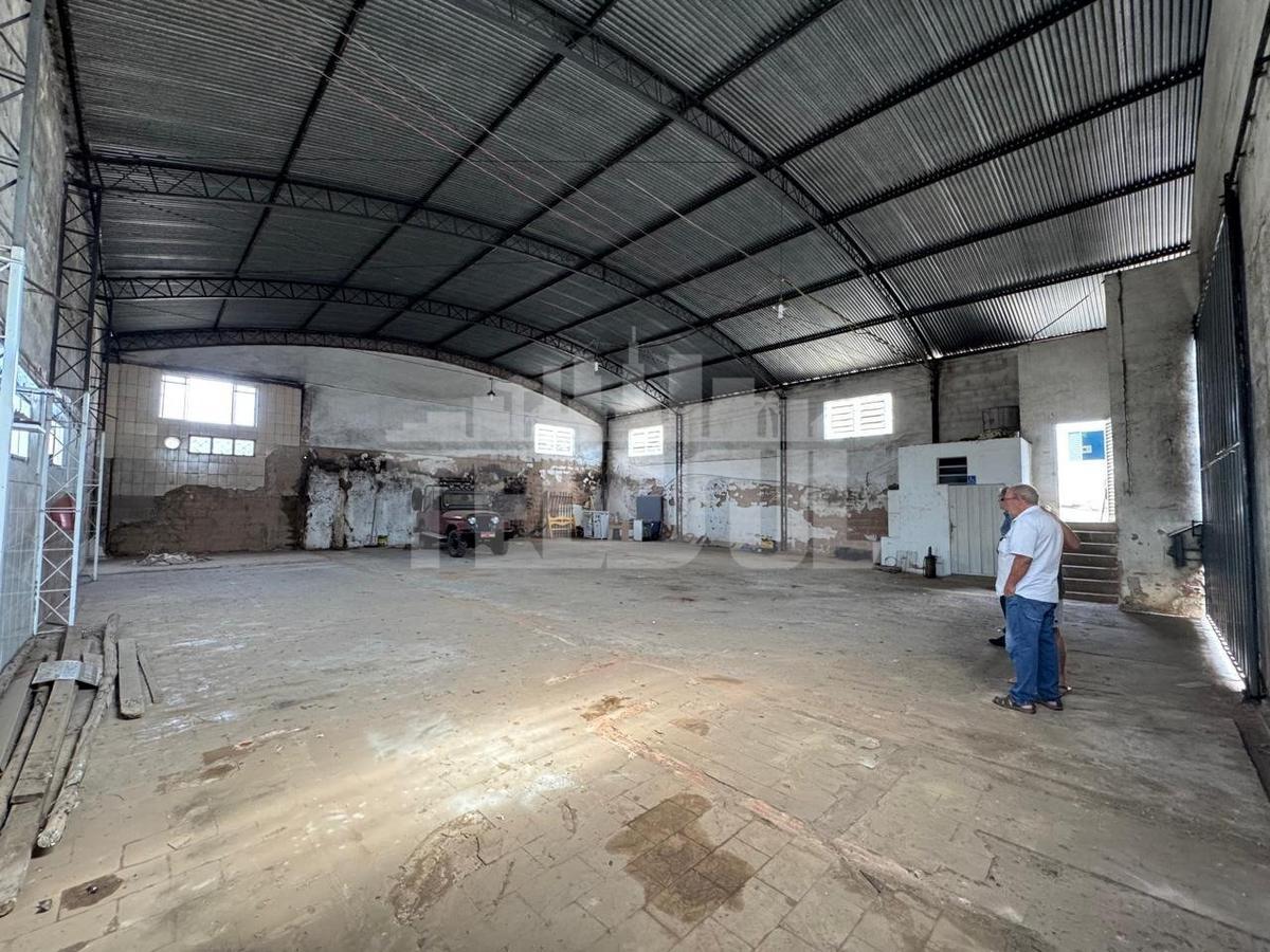 Galpão, Rezende, 0 Quarto, 0 Vaga