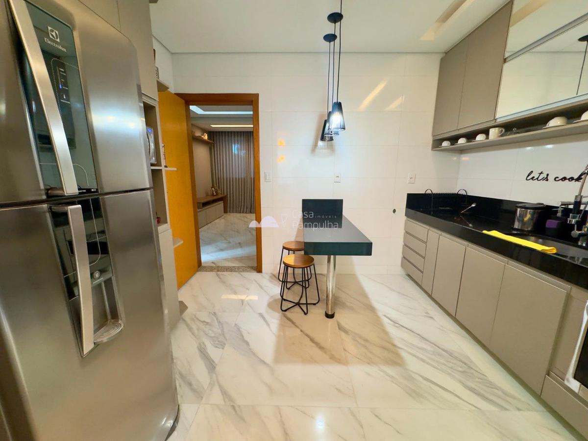 Casa, Santa Mônica, 3 Quartos, 2 Vagas, 1 Suíte