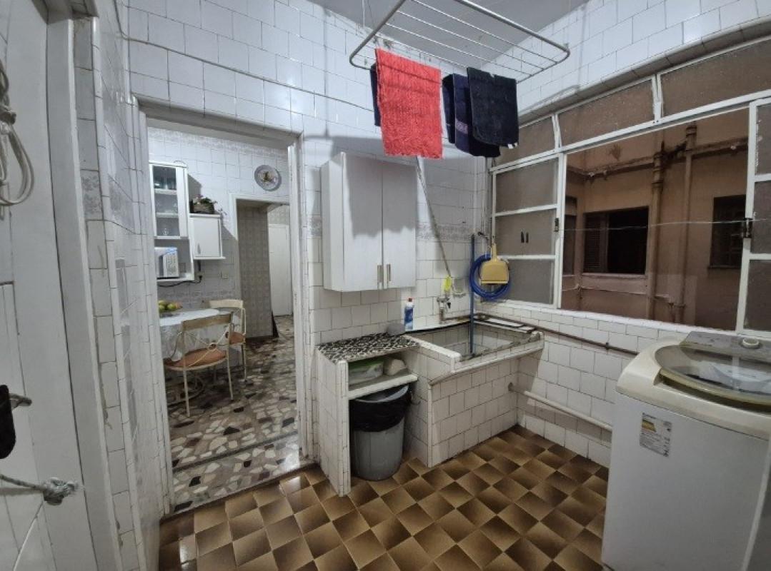 Apartamento, Centro, 4 Quartos, 0 Vaga, 1 Suíte