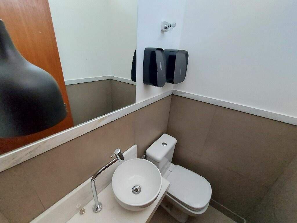 Sala, Estoril, 3 Vagas