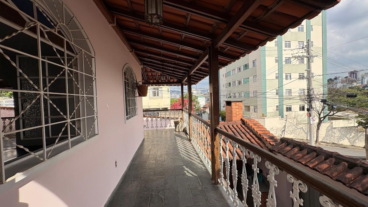 Casa, Nova Granada, 5 Quartos, 3 Vagas, 1 Suíte