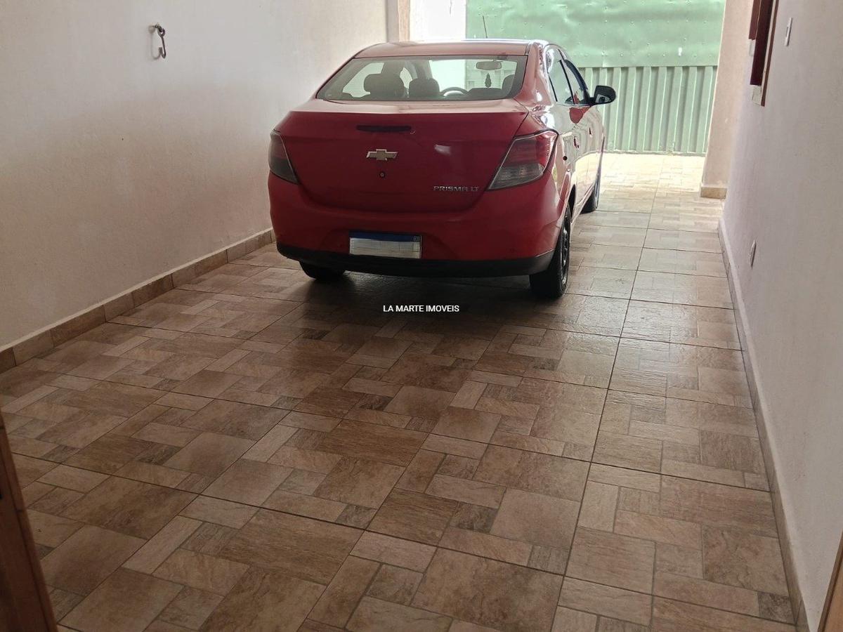 Casa, Santa Cruz Industrial, 4 Quartos, 3 Vagas, 1 Suíte