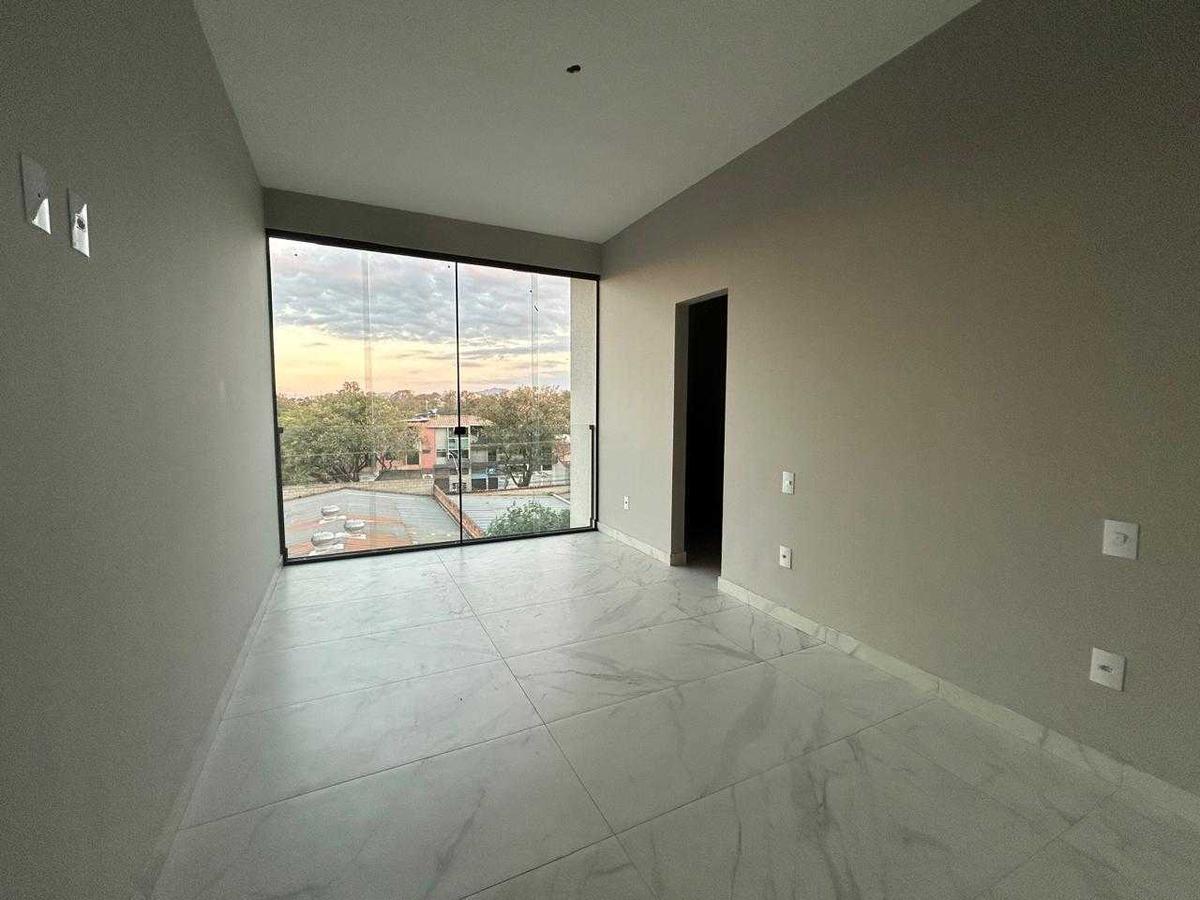 Casa, Planalto, 3 Quartos, 3 Vagas, 3 Suítes