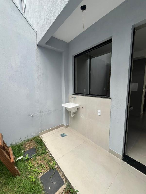 Casa, Santa Mônica, 2 Quartos, 1 Vaga, 2 Suítes