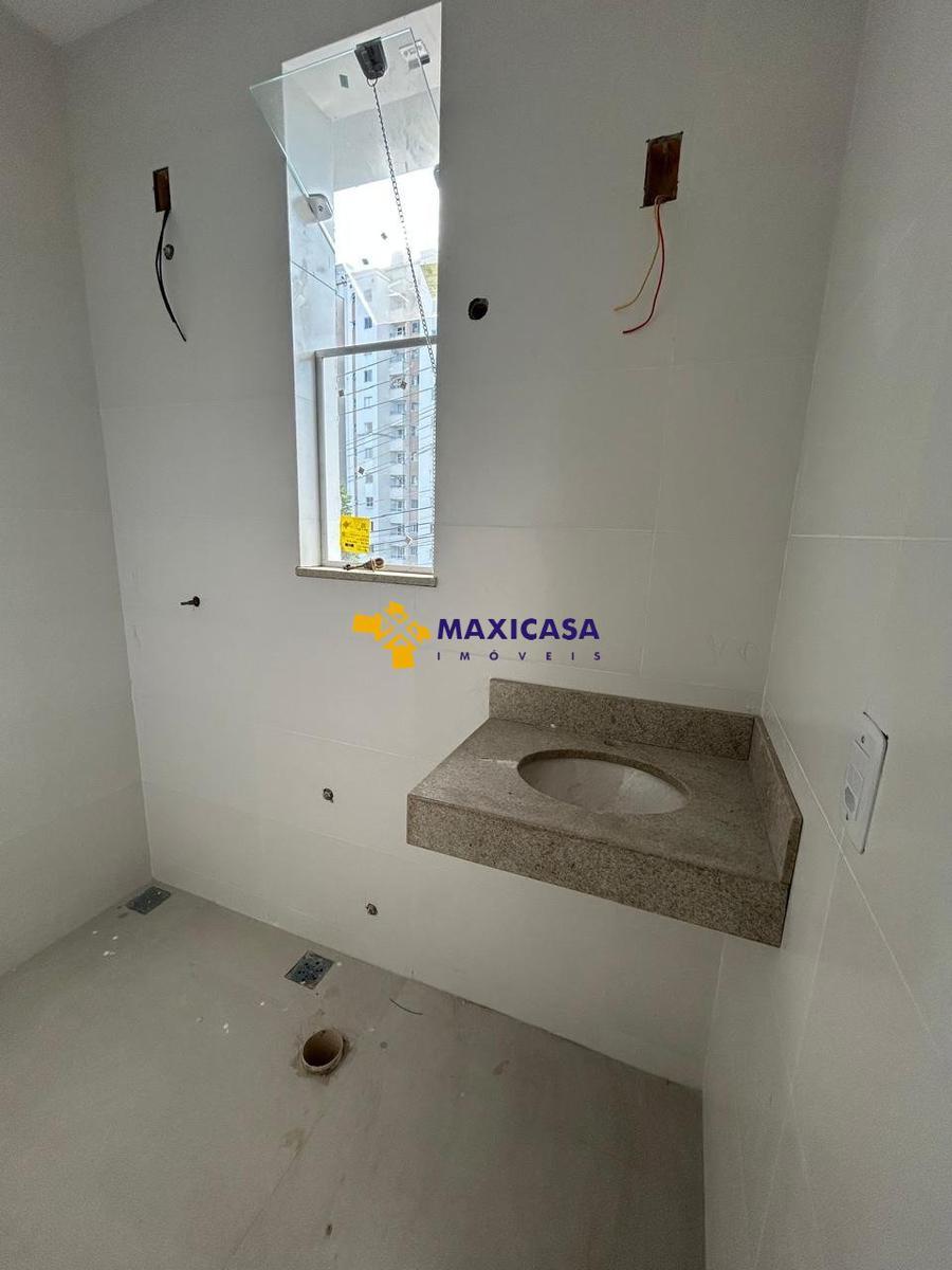 Casa, Planalto, 2 Quartos, 1 Vaga, 1 Suíte