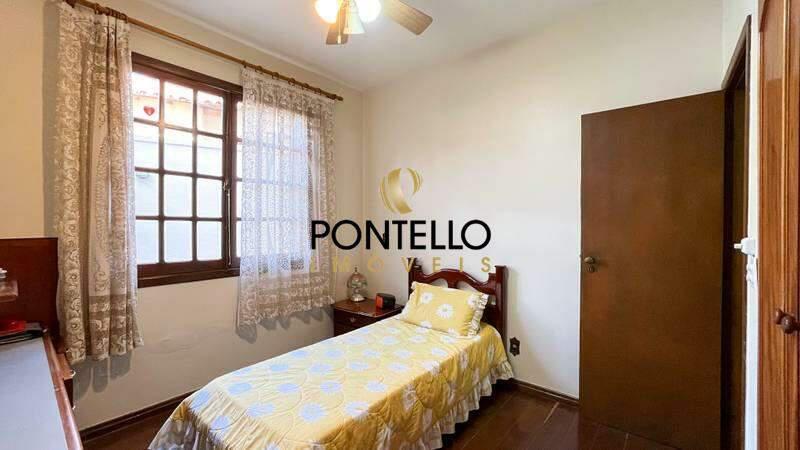 Casa, Luxemburgo, 5 Quartos, 4 Vagas, 2 Suítes