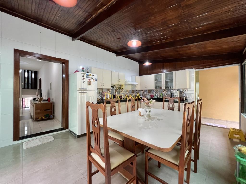 Casa, Ingá Alto, 4 Quartos, 4 Vagas, 2 Suítes