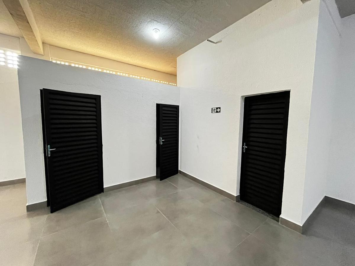 Andar, Funcionários, 0 Quarto, 8 Vagas