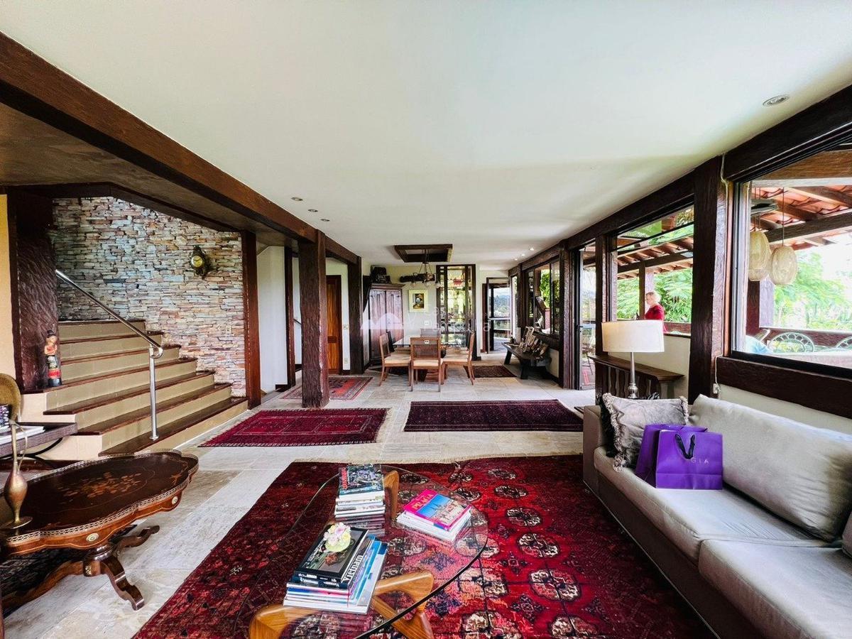 Casa, Jardim Atlântico, 4 Quartos, 8 Vagas, 3 Suítes