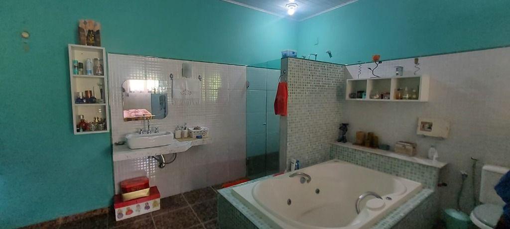 Fazenda, Ravena, 3 Quartos, 0 Vaga, 3 Suítes