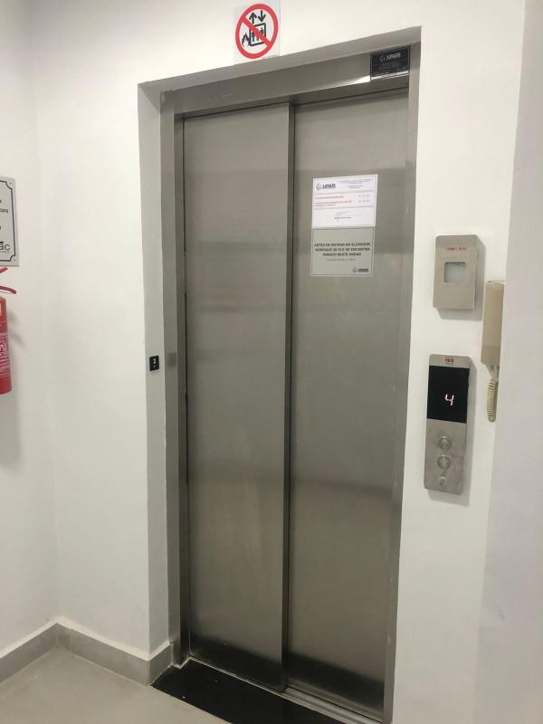 Apartamento, Sagrada Família, 2 Quartos, 1 Vaga, 1 Suíte