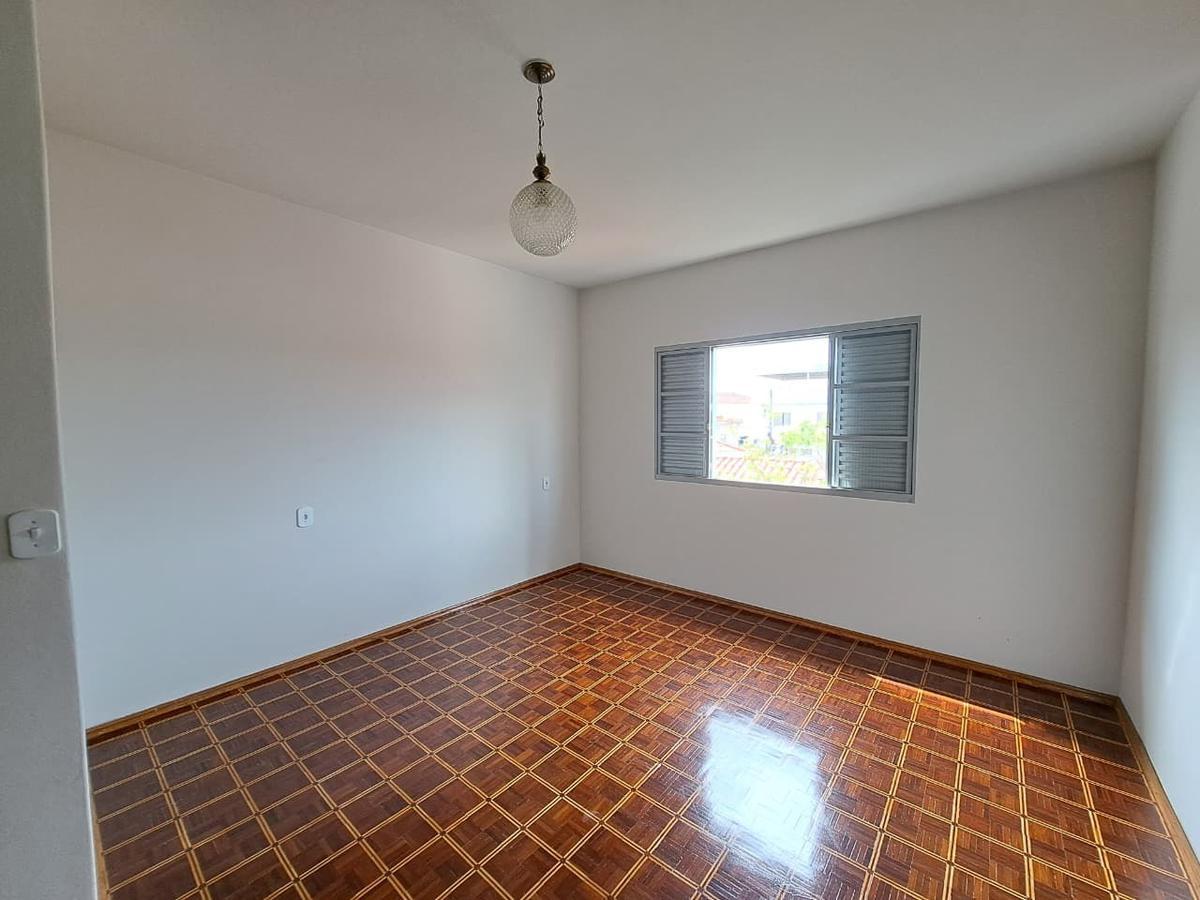 Casa, Centro, 3 Quartos, 0 Vaga