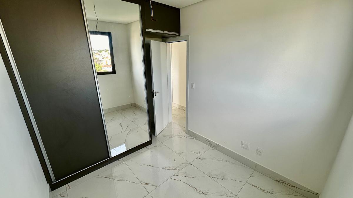 Cobertura, Planalto, 4 Quartos, 2 Vagas, 2 Suítes