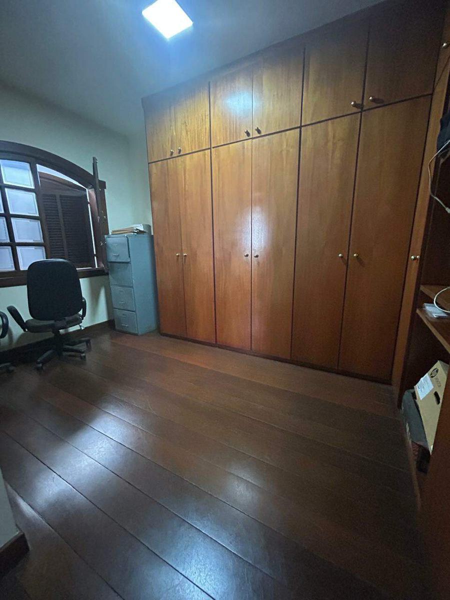 Casa, Lindéia, 5 Quartos, 2 Vagas, 1 Suíte