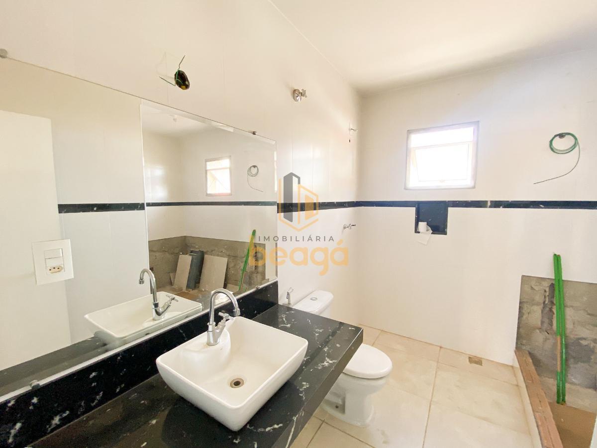Casa, São Gotardo, 5 Quartos, 6 Vagas, 1 Suíte
