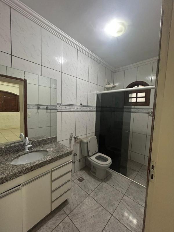 Casa, Nações Unidas, 5 Quartos, 0 Vaga, 4 Suítes